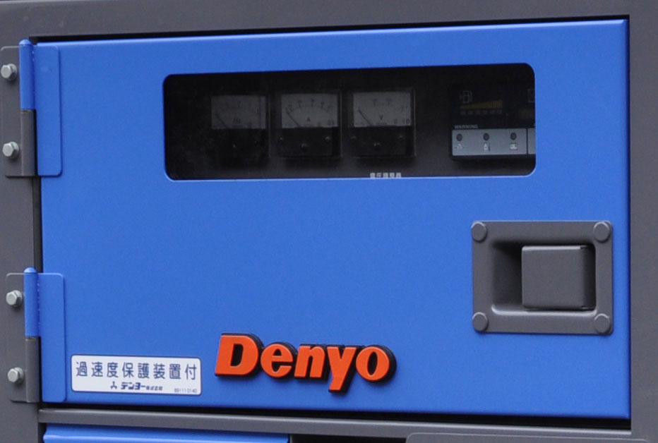 Дизельный генератор Denyo DCA-15LSX с АВР